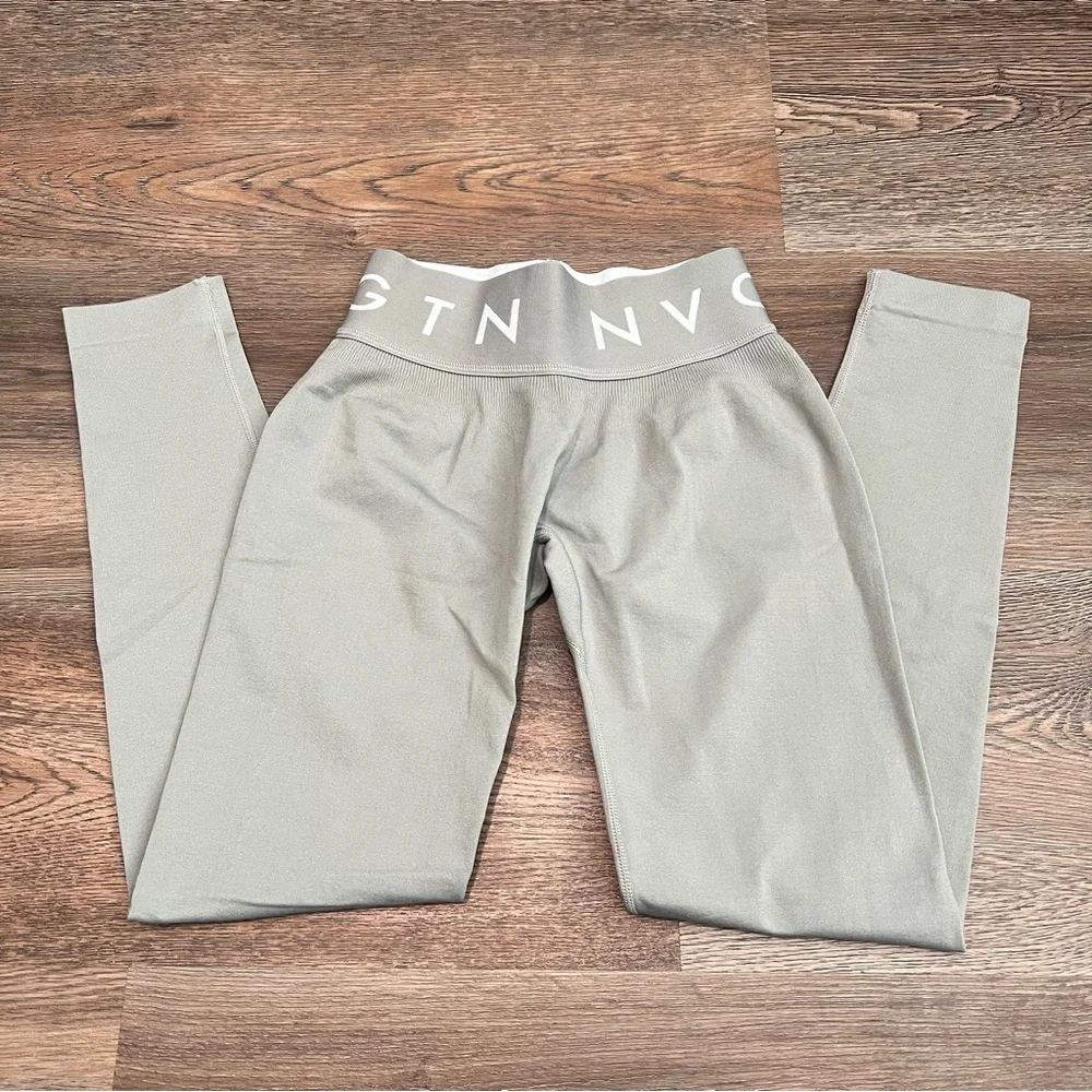 NVGTN Light Gray Sport Seamless Leggings Small
